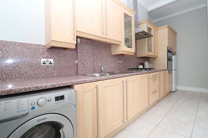1 Bedroom Flat To Rent In Dudley Drive, Glasgow, G12