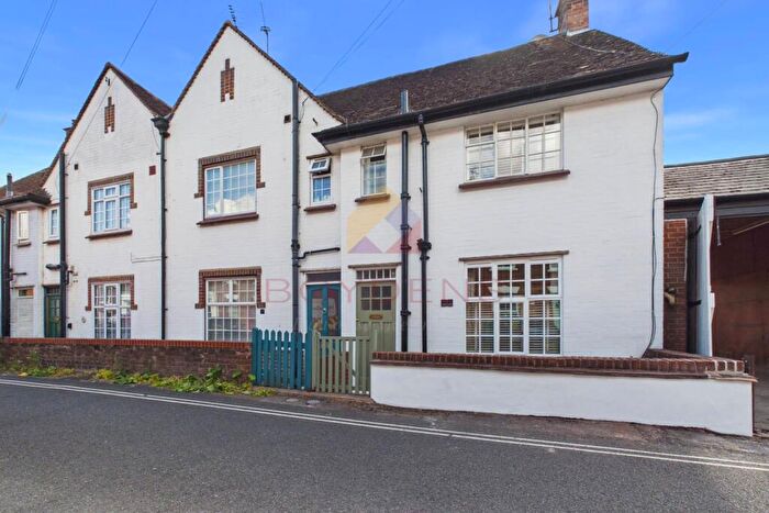 3 Bedroom End Of Terrace House For Sale In Manor Road, St Marys, Colchester, CO3