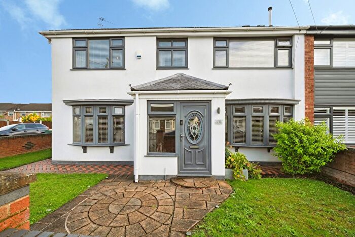 4 Bedroom Semi Detached House For Sale In Pennine Way, Liverpool, Merseyside, L32
