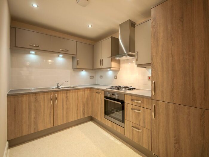 2 Bedroom Apartment To Rent In Eagles Close, Wantage, OX12