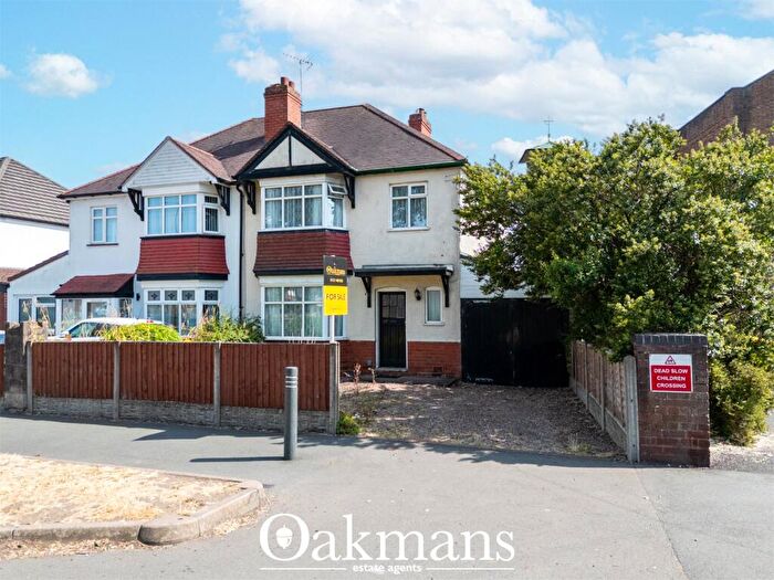 3 Bedroom Semi-Detached House For Sale In Frankley Beeches Road, Birmingham, B31
