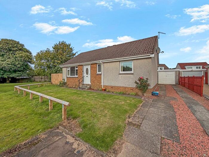 3 Bedroom Bungalow To Rent In Carrick Grove, Glasgow, G32