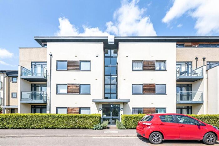 2 Bedroom Flat To Rent In Farrier House, London, NW7