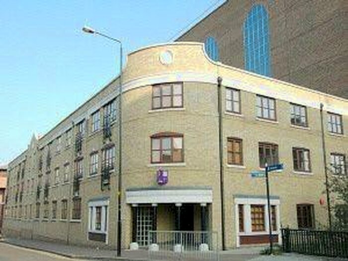 2 Bedroom Apartment To Rent In Kingsley Mews, London, E1W