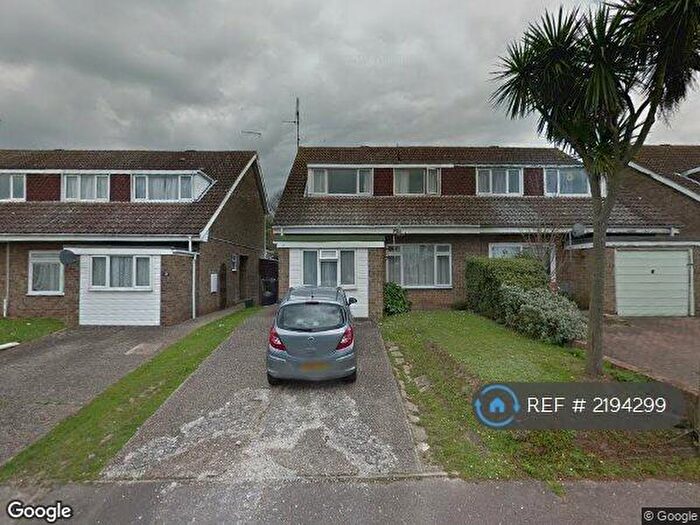 5 Bedroom Semi-Detached House To Rent In Tangerine Close, Colchester, CO4