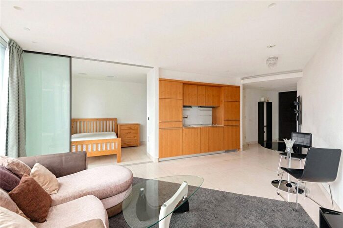 1 Bedroom Flat To Rent In The Tower, St George Wharf, Vauxhall, SW8