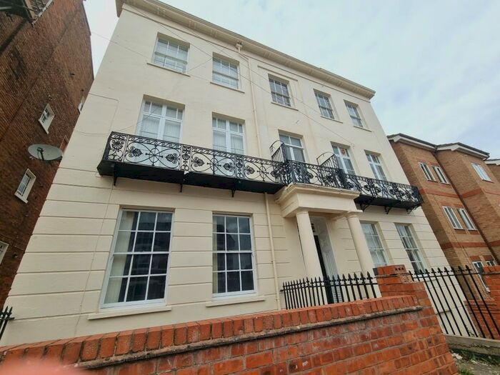 1 Bedroom Flat To Rent In Charlotte Street, Leamington Spa, CV31