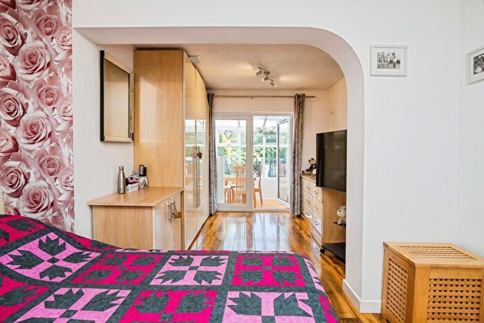 3 Bedroom Bungalow For Sale In Hall View, Caego, Wrexham, LL11