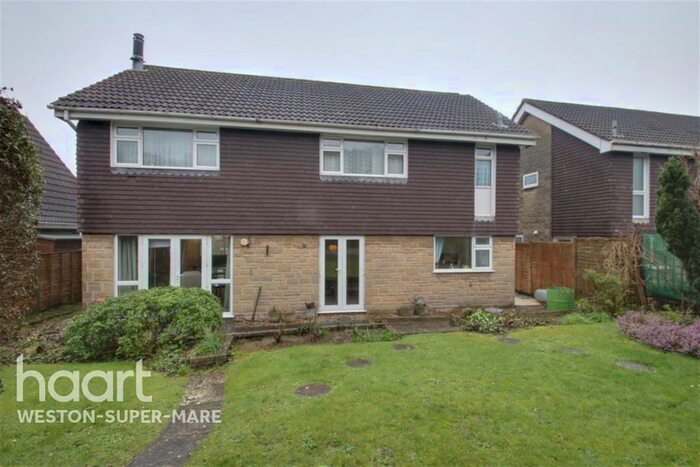 4 Bedroom Detached House To Rent In St. Peters Avenue, BS23