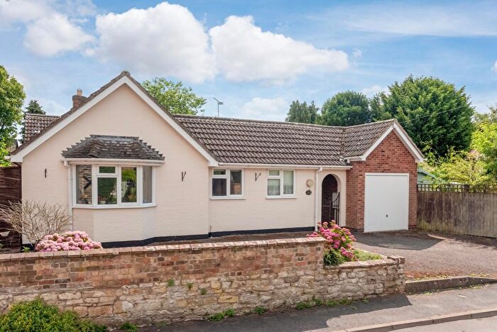 3 Bedroom Detached Bungalow For Sale In Church View, Crown Street, Harbury No Upward Chain, CV33