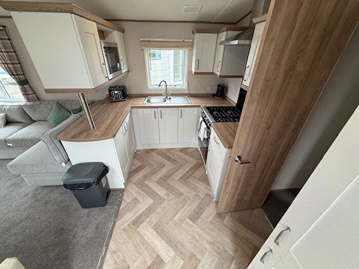 2 Bedroom Park Home For Sale In Holms Farm Road, Dalrymple, Ayr, KA6