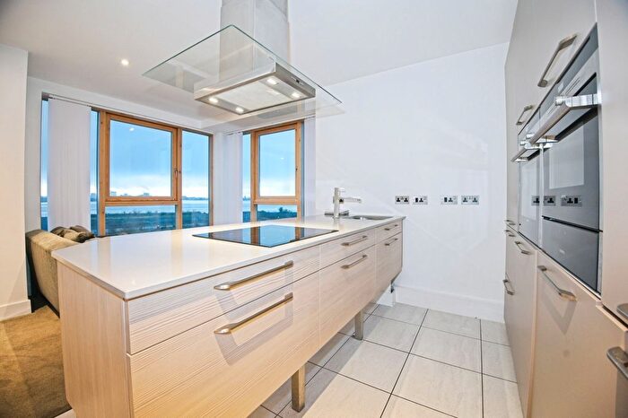 2 Bedroom Flat For Sale In Empire Way, Cardiff, CF11