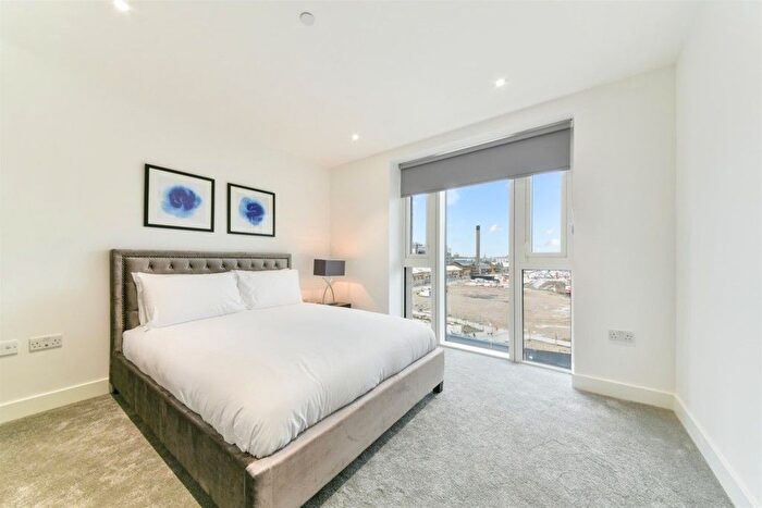 1 Bedroom Flat To Rent In Vaughan Way, London, E1W