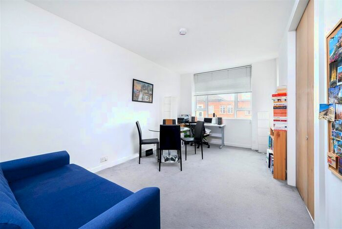 1 Bedroom Flat For Sale In Shannon Place, St John's Wood, NW8