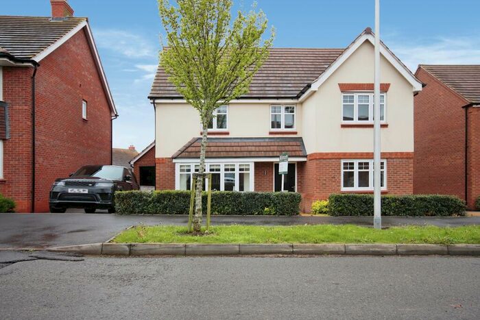 4 Bedroom Detached House For Sale In Bloxham Way, Radford Semele, Leamington Spa, Warwickshire, CV31