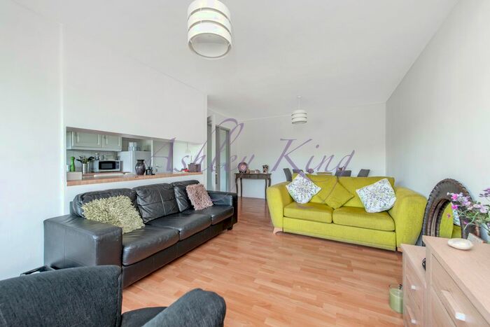 1 Bedroom Flat To Rent In The Colonnades, Porchester Square, London, W2