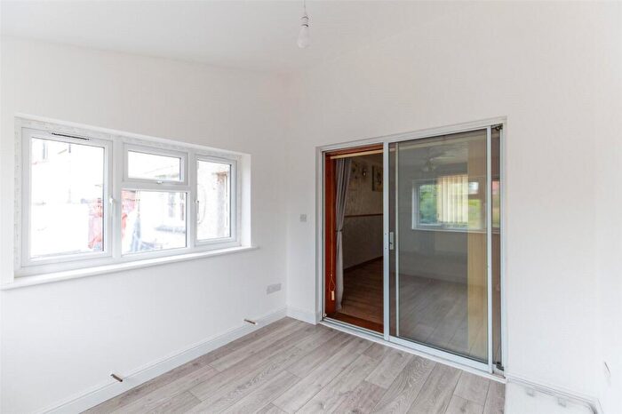 3 Bedroom Terraced House For Sale In Wilton Close, Bristol, BS10