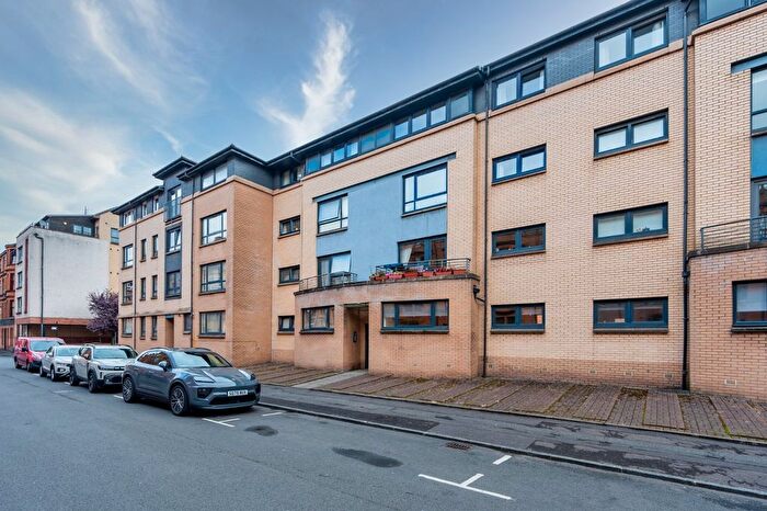 2 Bedroom Flat To Rent In Hayburn Street, Partick, Glasgow, G11