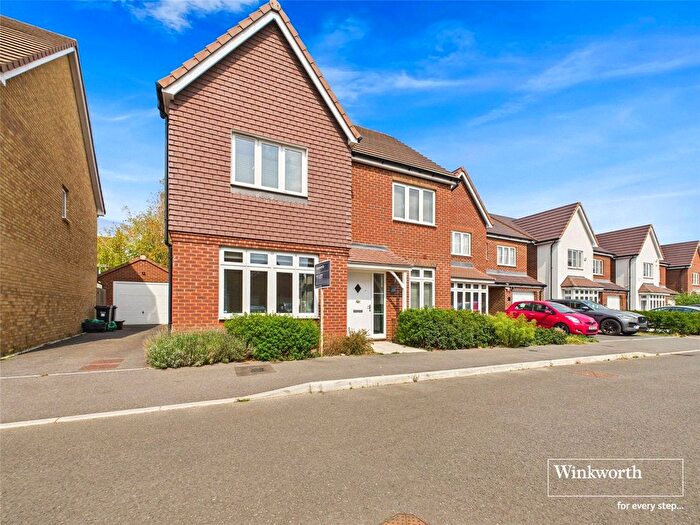 4 Bedroom Detached House For Sale In Allen Way, Shinfield, Reading, Berkshire, RG2
