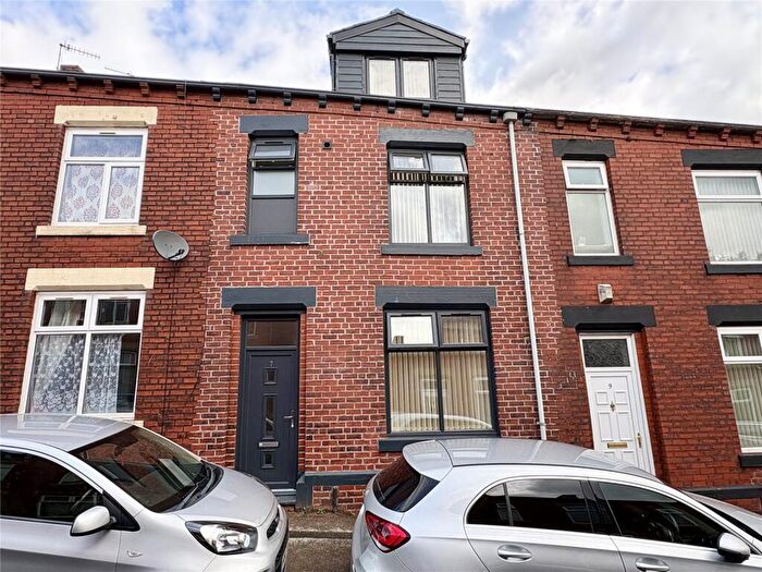5 Bedroom Terraced House For Sale In Brookfield Street, Glodwick, Oldham, OL8
