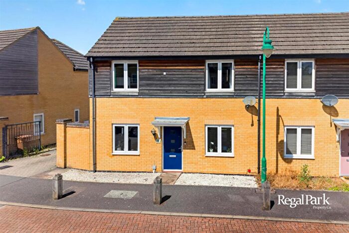 3 Bedroom Semi-Detached House For Sale In Coppen Road, Hampton Vale, Peterborough, PE7