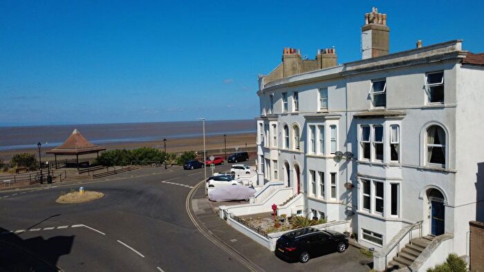1 Bedroom Flat For Sale In Esplanade, Burnham-On-Sea, TA8