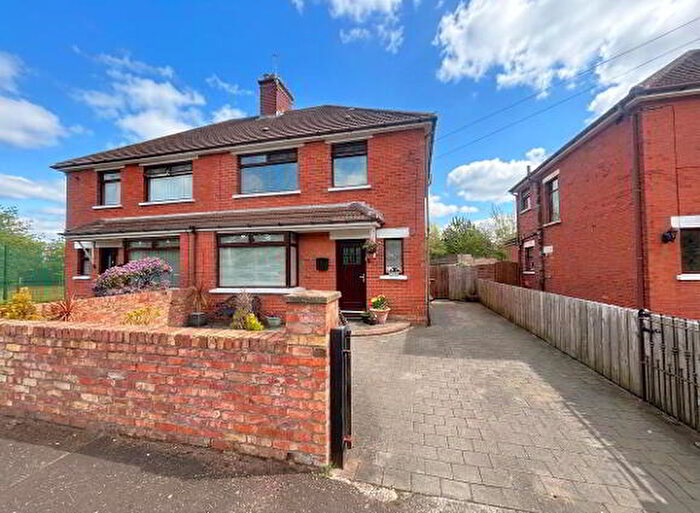 3 Bedroom Semi-Detached House For Sale In Dunkeld Gardens, Belfast, BT14