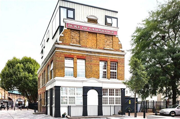 2 Bedroom Flat To Rent In Moreno House, Esker Place, Bethnal Green, London, E2