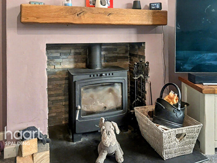 3 Bedroom Semi-Detached House For Sale In Spalding Road, Holbeach, PE12