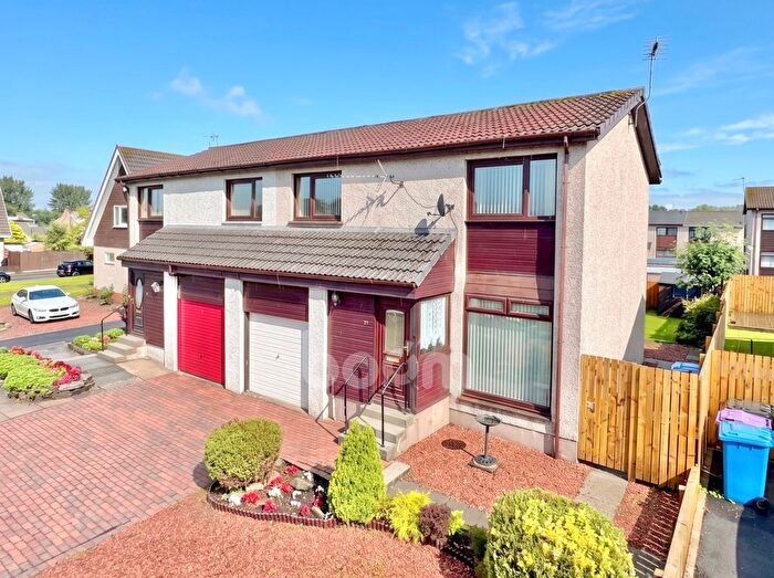 3 Bedroom Semi-detached House For Sale In Dipple Court, Kilbirnie, KA25