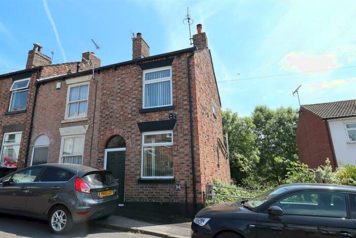 2 Bedroom Terraced House To Rent In Lansdowne Street, Macclesfield, SK10