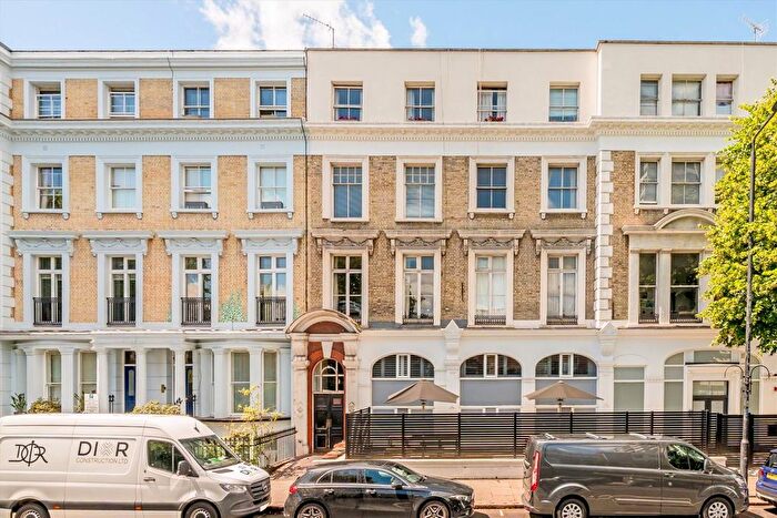 2 Bedroom Flat To Rent In Ladbroke Grove, Notting Hill, W11