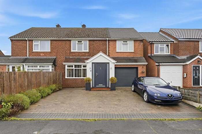 4 Bedroom Semi Detached House For Sale In Barnfield Road, Bollington, Macclesfield, SK10