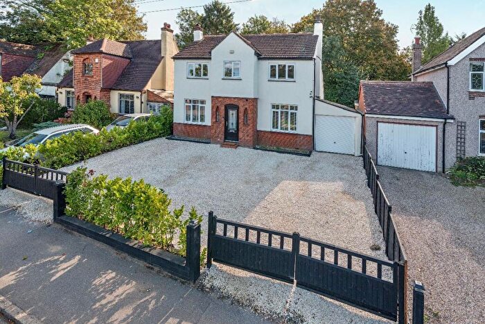 5 Bedroom Detached House For Sale In London Road, Brentwood, CM14