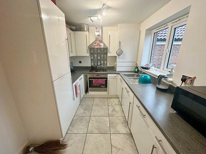 3 Bedroom Detached House To Rent In Feller View, Wakefield, WF1