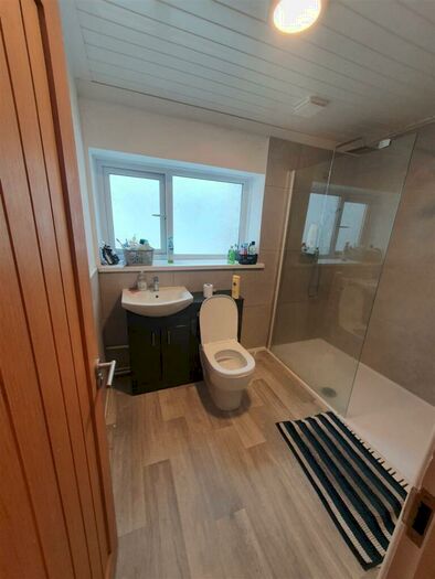 5 Bedroom Terraced House To Rent In Hilda Street, Treforest, CF37