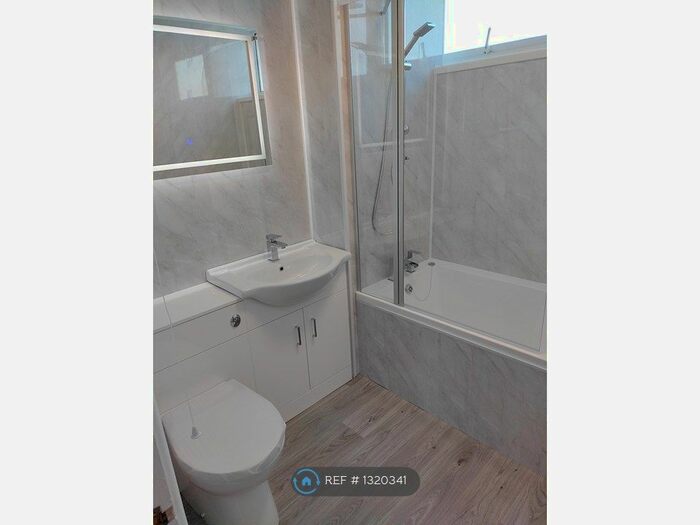 1 Bedroom Flat To Rent In Highland Road, Southsea, PO4