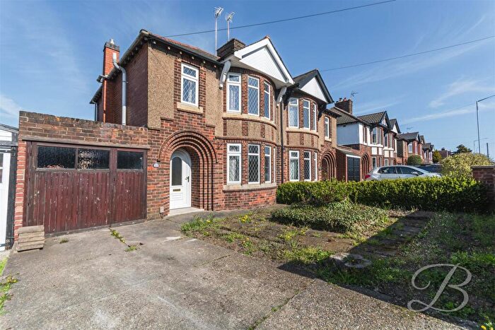 3 Bedroom Semi-Detached House For Sale In Dalestorth Road, Sutton-In-Ashfield, NG17