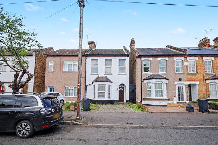 3 Bedroom Semi Detached House For Sale In Stanley Road, London, E18