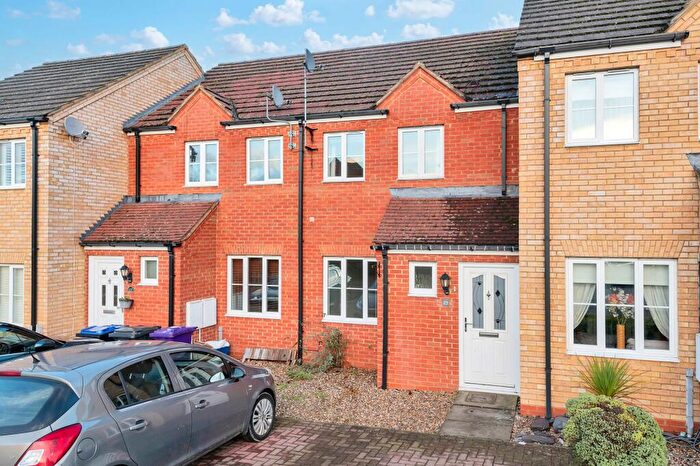 2 Bedroom Terraced House To Rent In Pipit Close, Royston, SG8