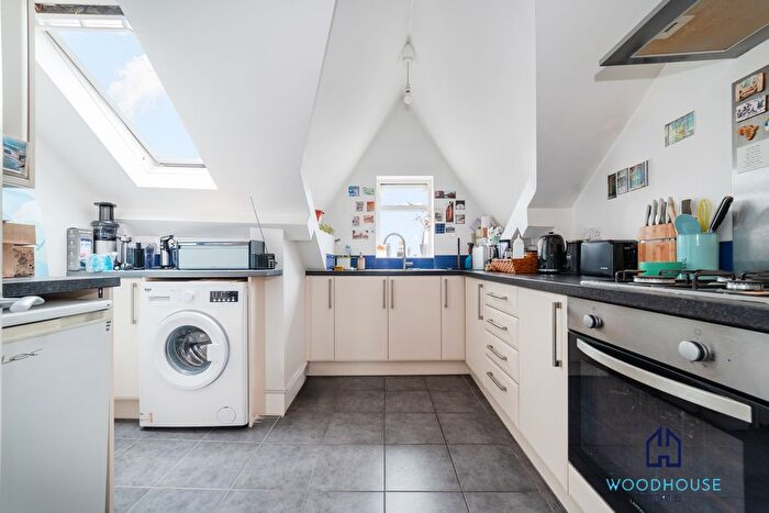 1 Bedroom Flat To Rent In Goodwyns Vale, London, N10