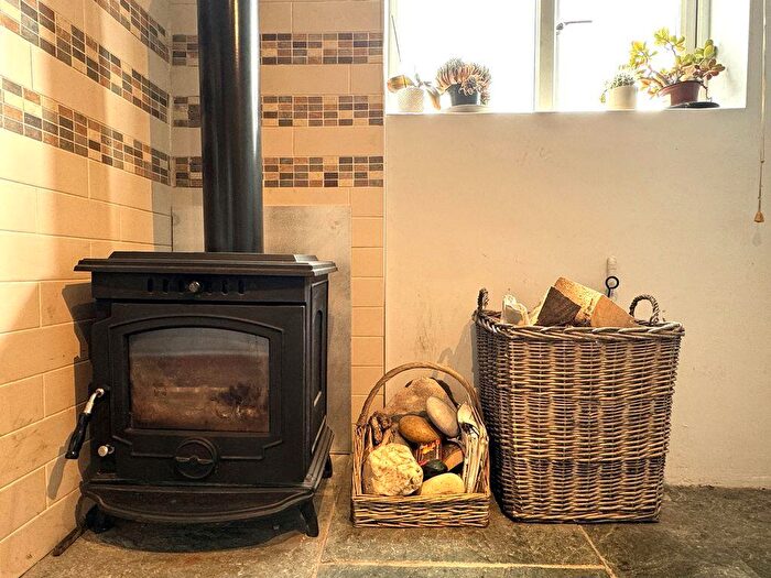 4 Bedroom Detached House For Sale In Gover Close, Ridge, Wareham, BH20 - Photo 6