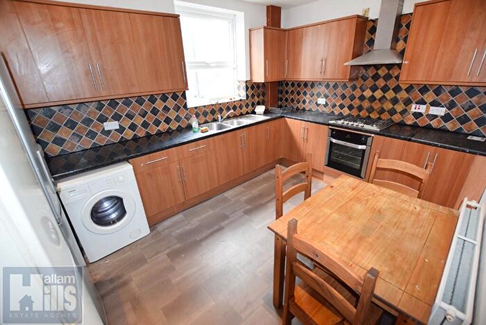 3 Bedroom Semi-Detached House To Rent In Barber Road, Sheffield, S10