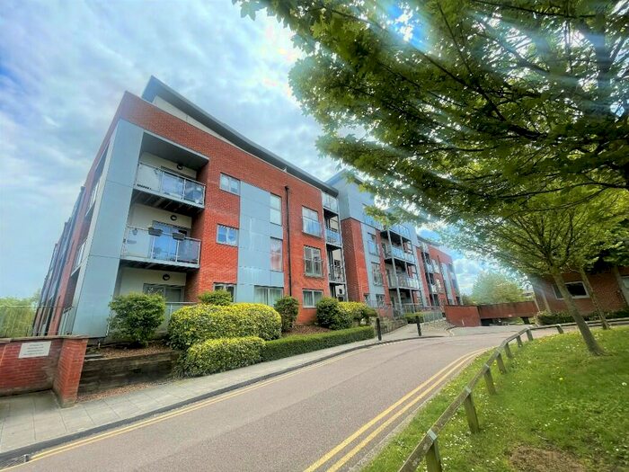 1 Bedroom Apartment To Rent In Charrington Place, St. Albans, Hertfordshire, AL1