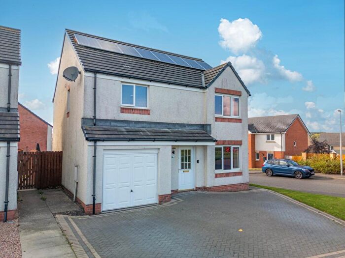 4 Bedroom Detached House For Sale In Magnus Drive, Dunfermline, KY11