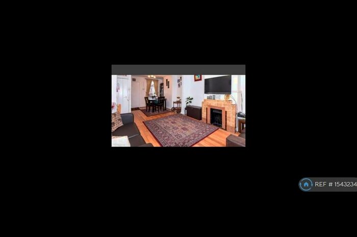 3 Bedroom Terraced House To Rent In Oxford Road, Reading, RG30