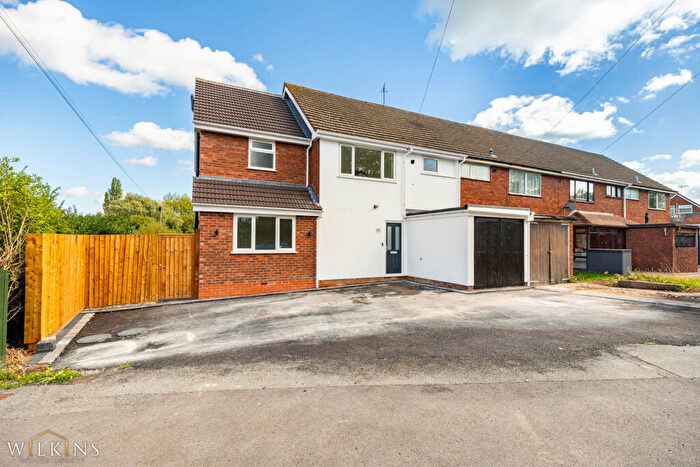 4 Bedroom Semi-Detached House To Rent In Tinkers Green Road, Wilnecote, Tamworth, Staffordshire, B77