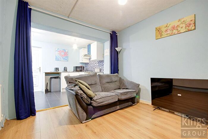 4 Bedroom Terraced House For Sale In Warren Close, Edmonton, N9
