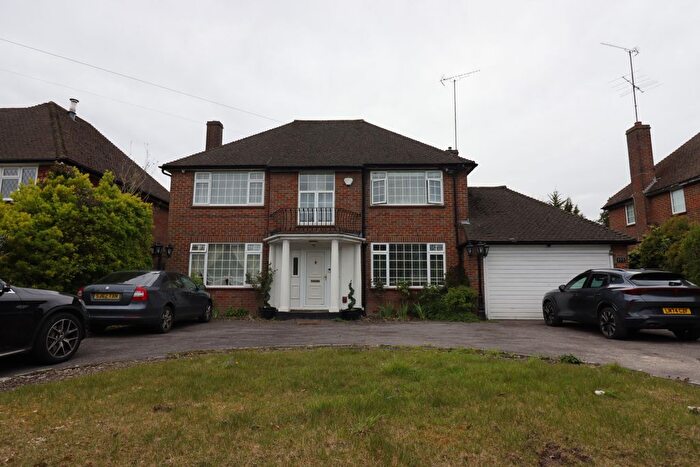 4 Bedroom Detached House For Sale In Luton, LU2