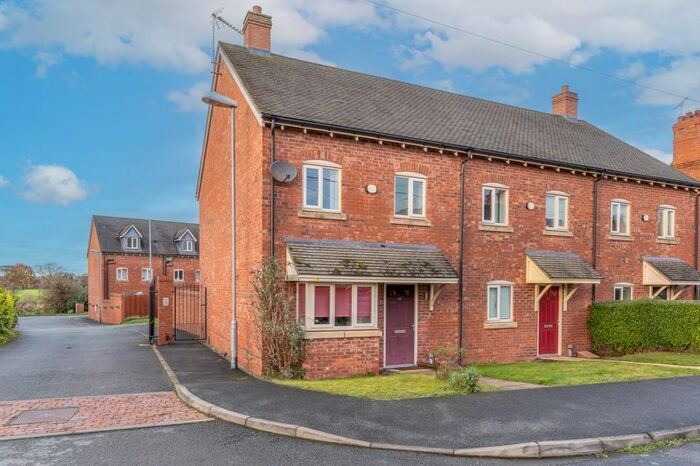 3 Bedroom End Of Terrace House To Rent In Belton Road, Whitchurch, SY13